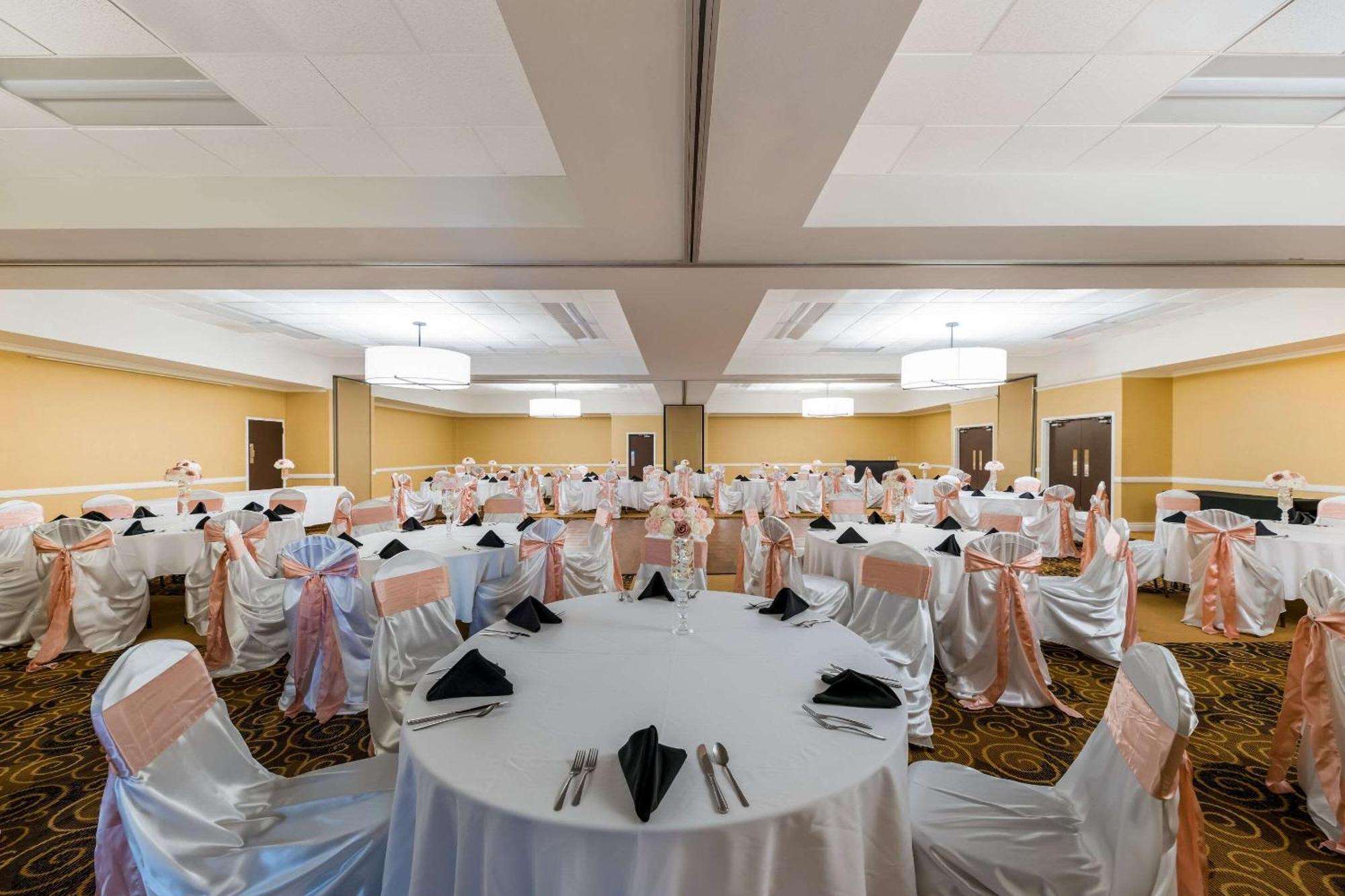 Clarion Hotel San Angelo Near Convention Center Extérieur photo